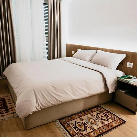 Stylish Nest @15 Min To Center Apartment Tirana